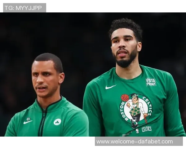 马祖拉盛赞加尔扎拼劲不减直言其能力为实打实的硬实力 马祖拉盛赞加尔扎拼劲不减直言其能力为实打实的硬实力